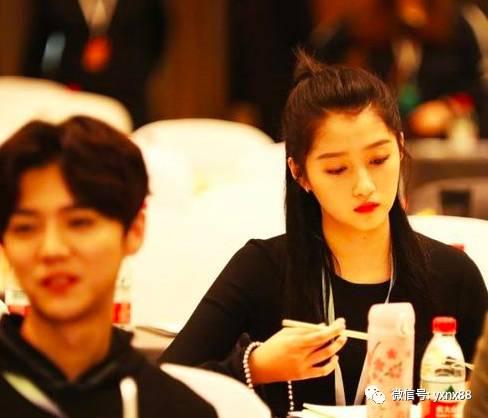 娱乐圈吃鹿晗关晓彤的瓜,鹿晗关晓彤甜蜜恋情曝光